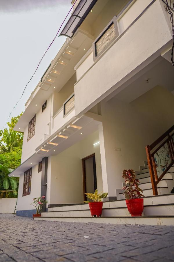 Shimano Square Guest House Varkala Ngoại thất bức ảnh